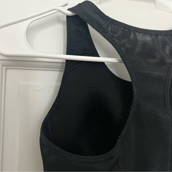 NIKE sports bra swoosh black white support pro dri fit non pad 1 piece top crop - Picture 9 of 9